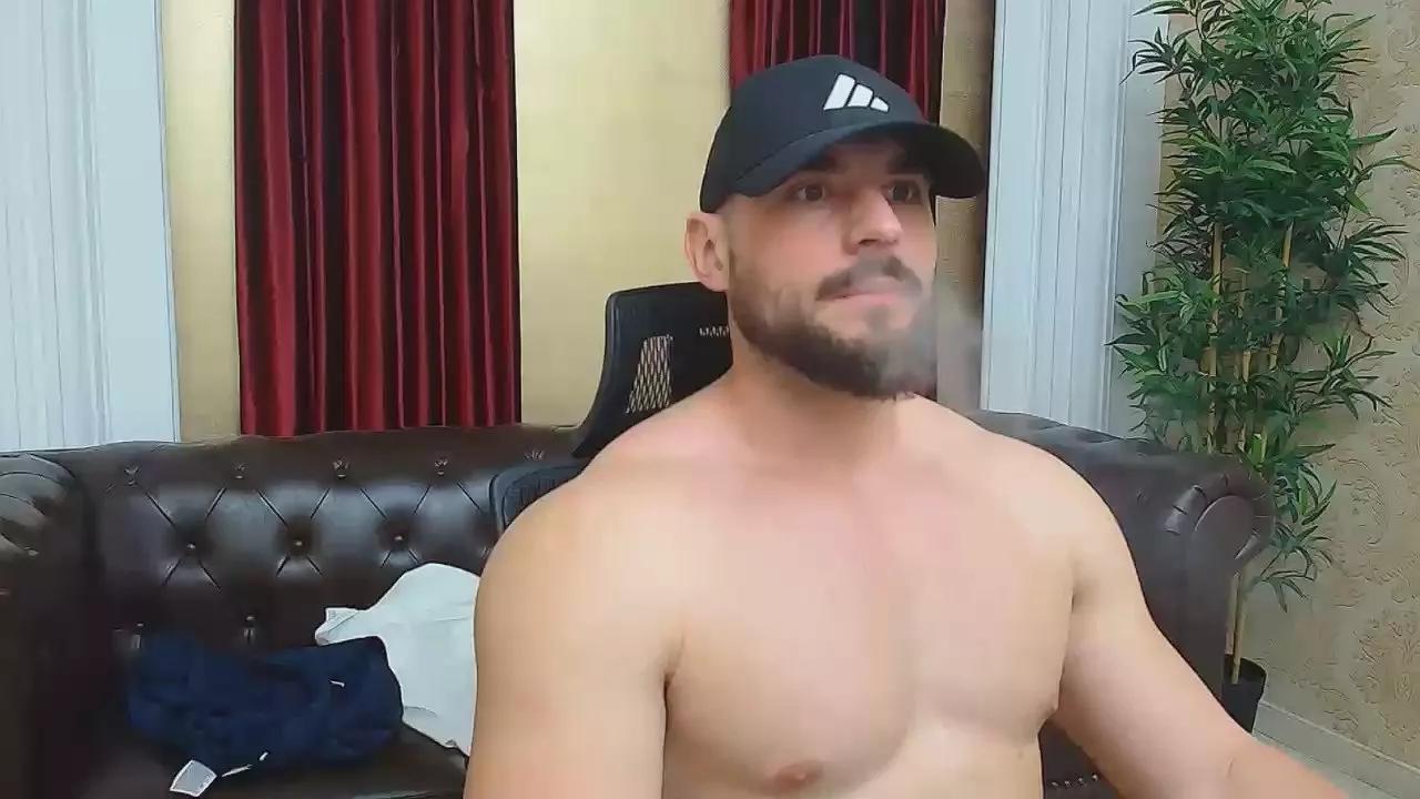 AdamJameson on Cam4 