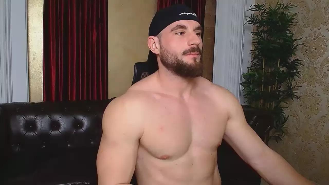 AdamJameson on Cam4 