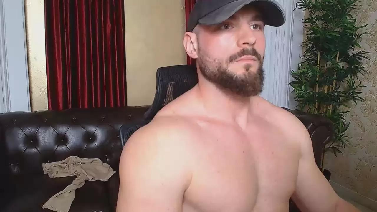 AdamJameson on Cam4 