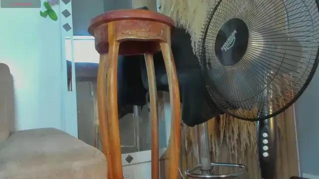 adhara_hotter — Freechat on Cam4