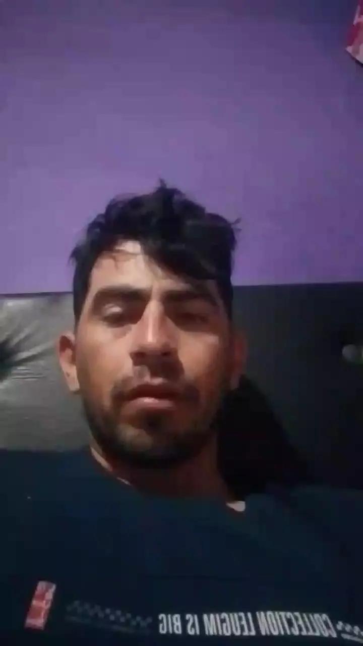 Offline adrian2335 on Cam4