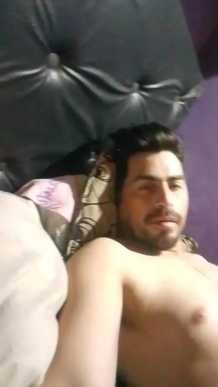 Offline adrian2335 on Cam4