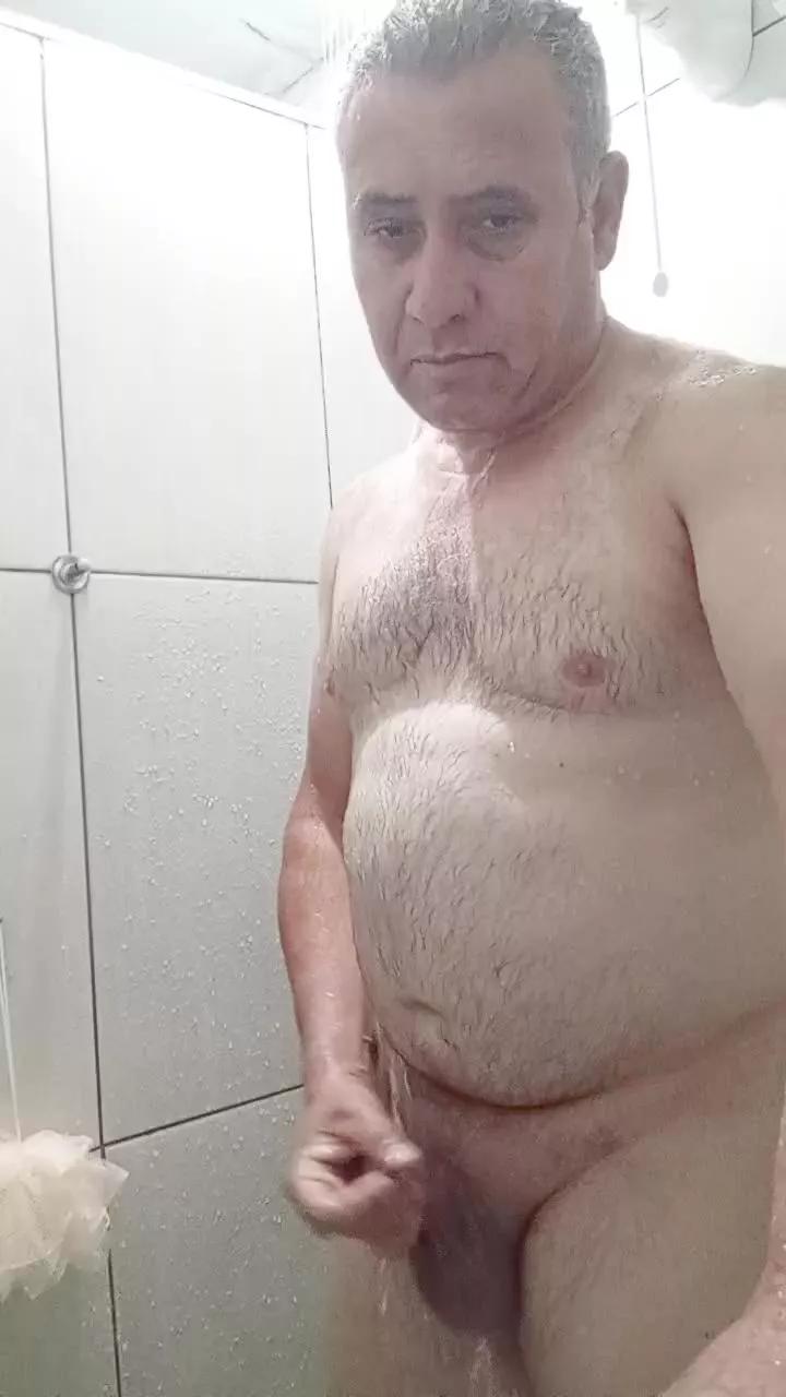 aera3 on Cam4 