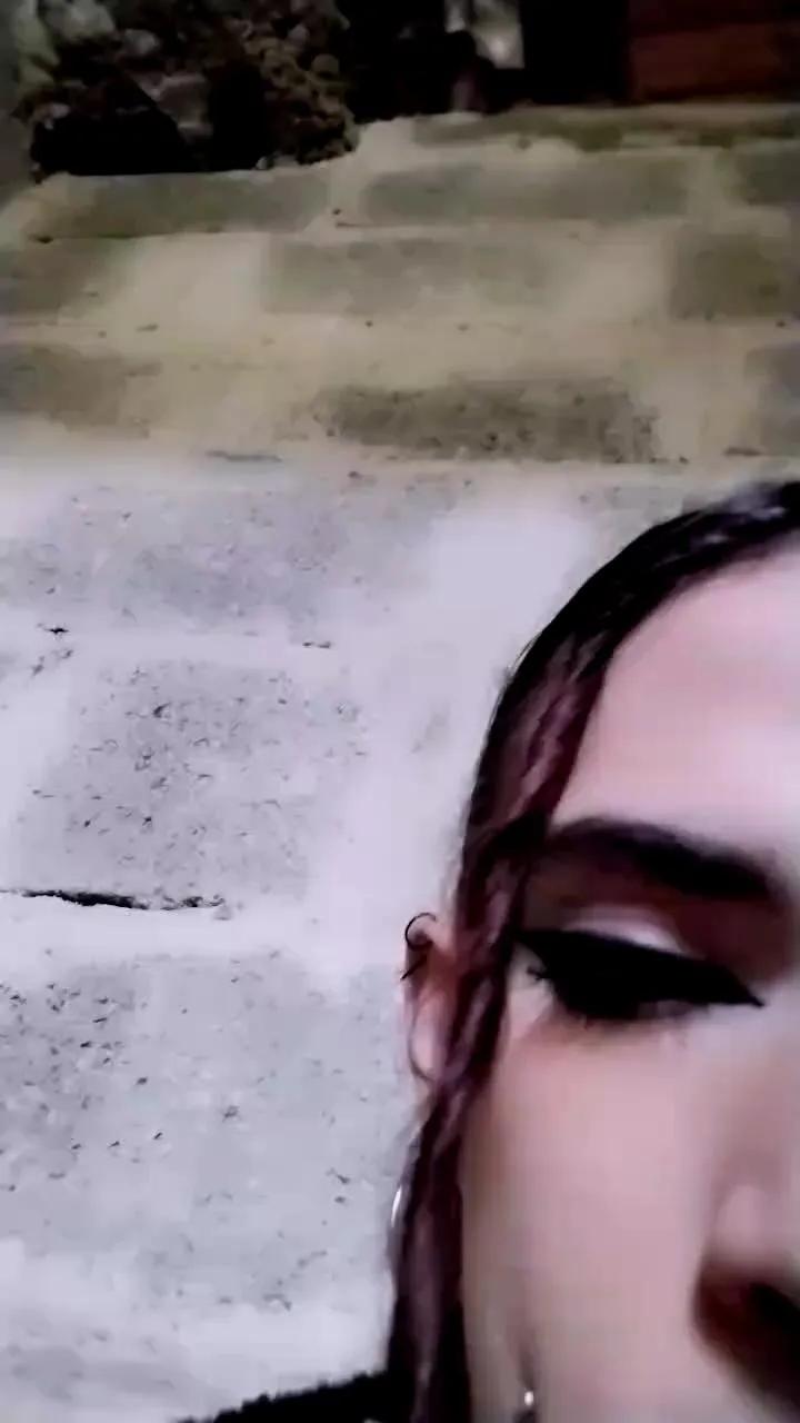 Agatha_Monfortt on Cam4 