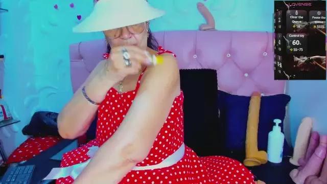 agatha_ross26 on Cam4 