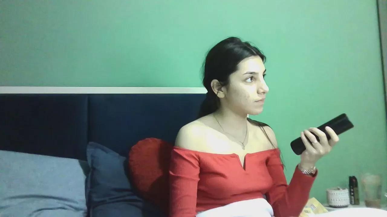 Offline Ahotkittyxx on Cam4