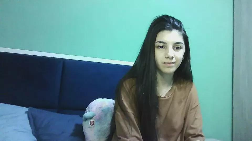 Offline Ahotkittyxx on Cam4