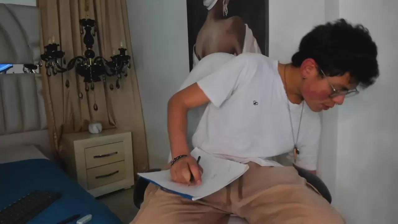 Akas_miller on Cam4 
