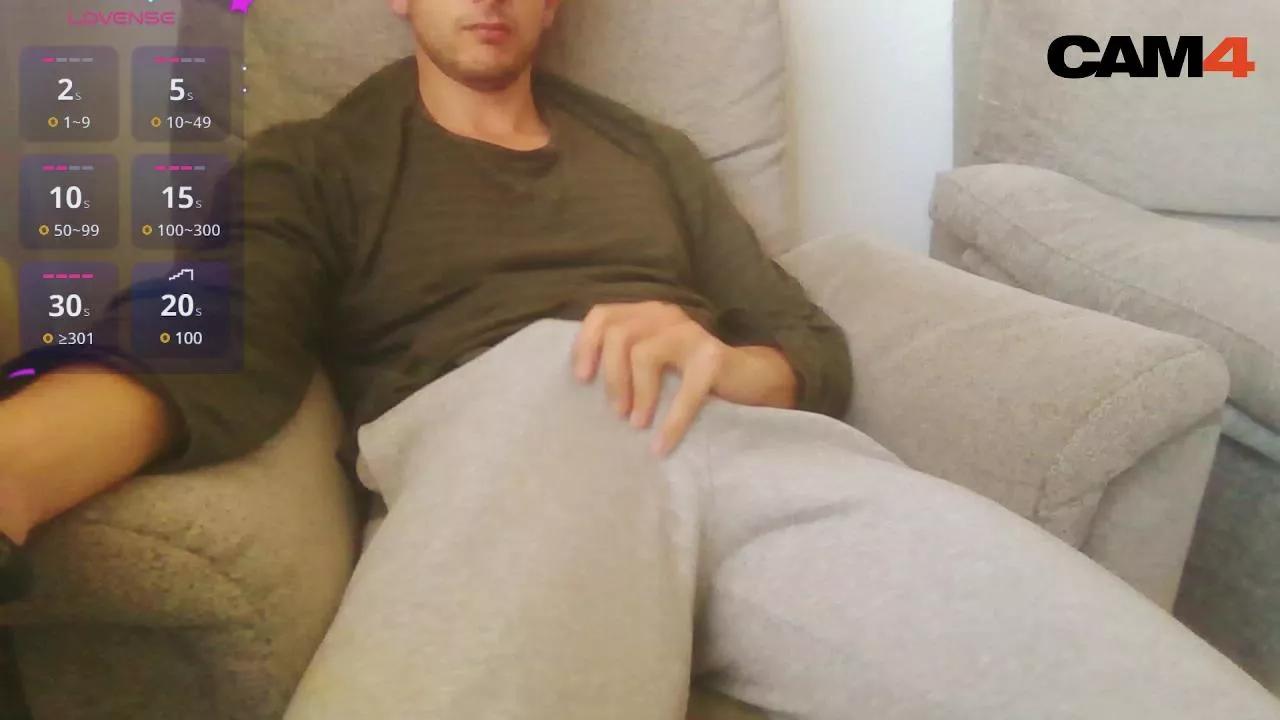Akraga_cam on Cam4 