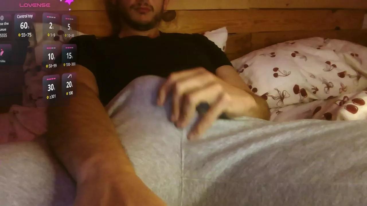Akraga_cam on Cam4 