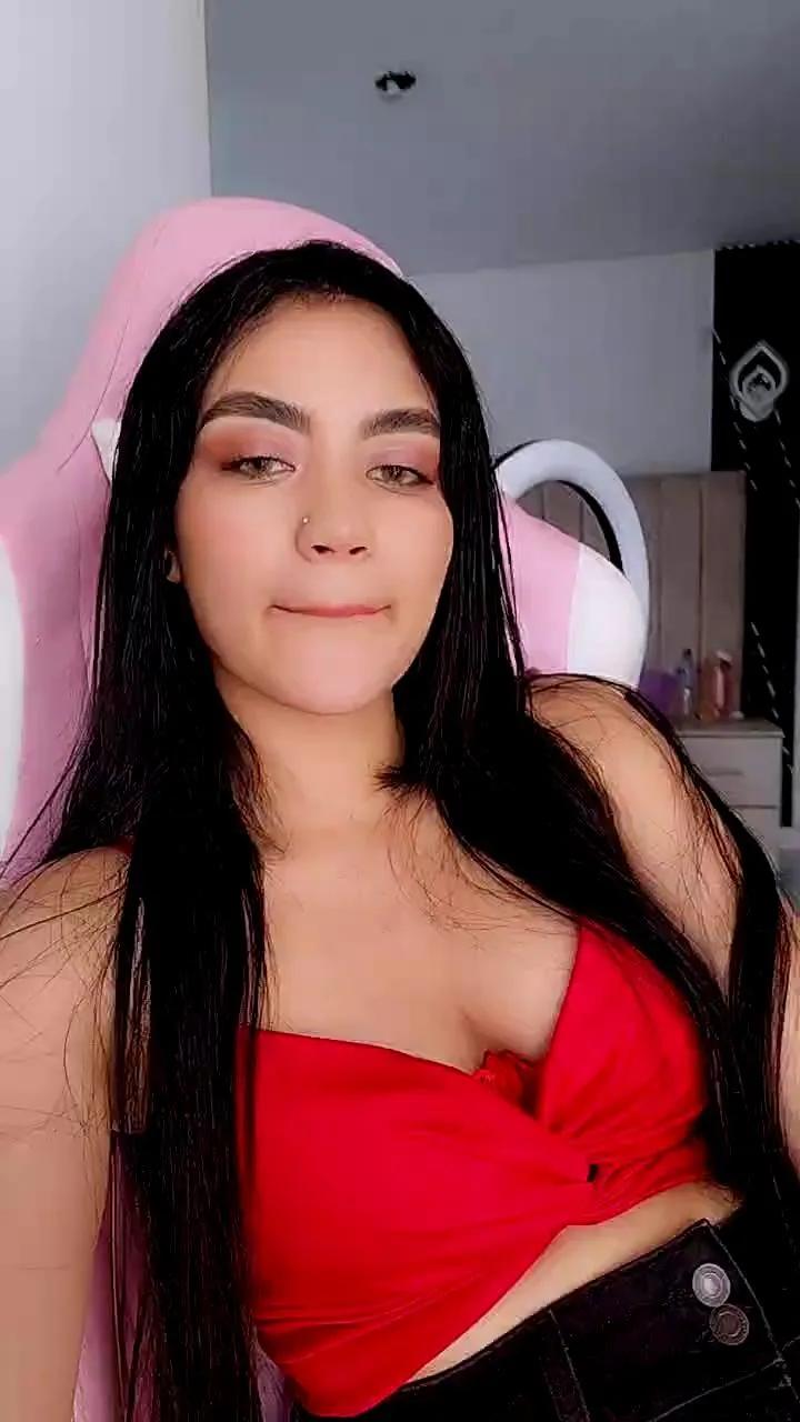 Offline Alahiateen on Cam4