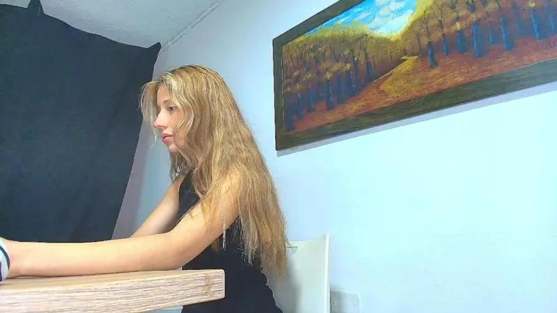 Offline Alaiapink on Cam4