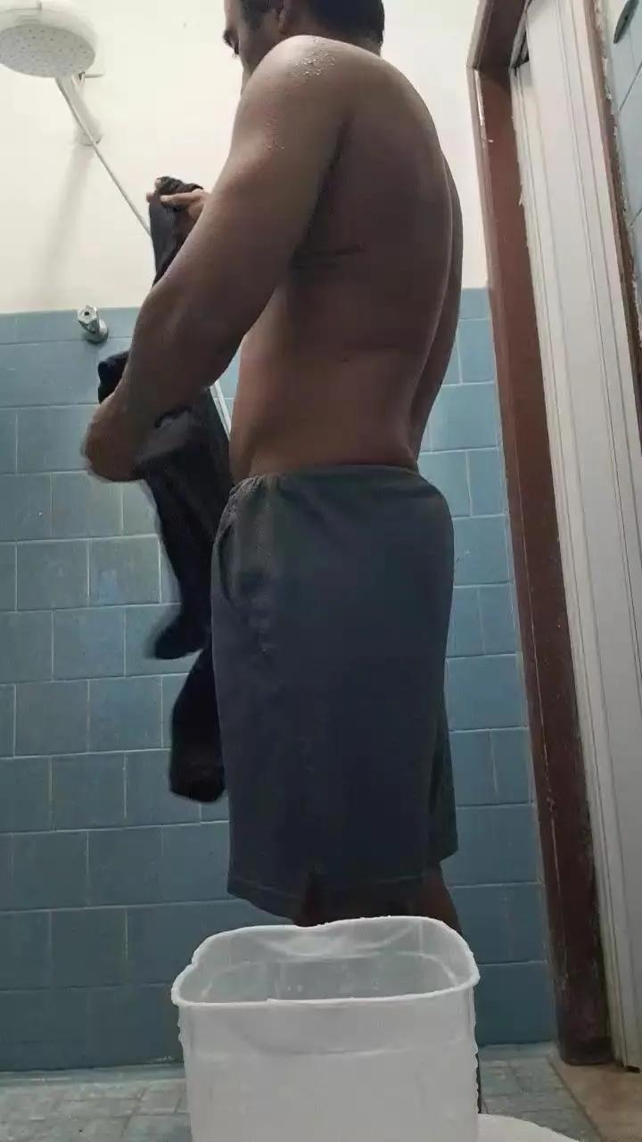 Offline alanbrito4 on Cam4