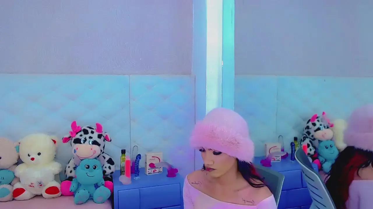 Freechat alanna_dolls on Cam4
