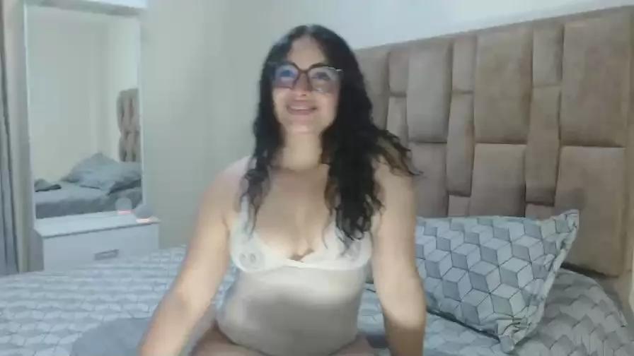 aleejhandra on Cam4 