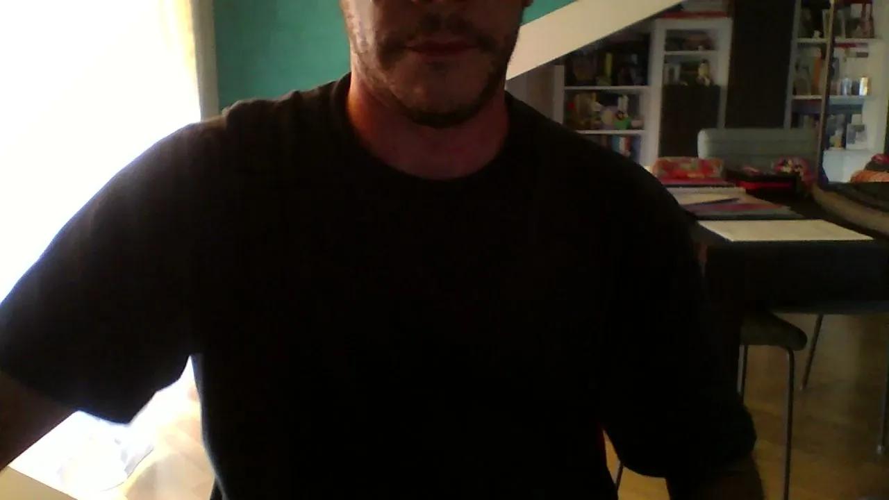 Offline Alesexy1983 on Cam4