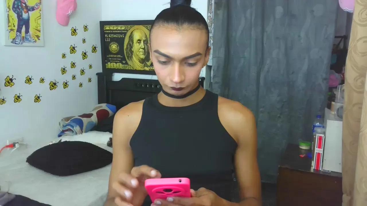 Offline alexandraroa on Cam4