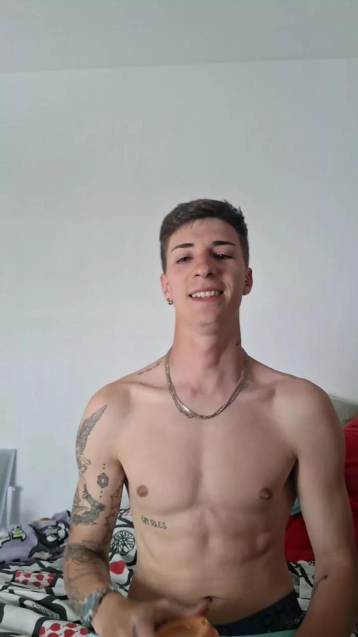 Avatar of alexbg2_sexy