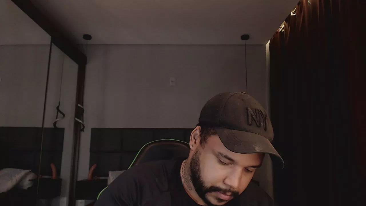 Offline alexmonster2 on Cam4