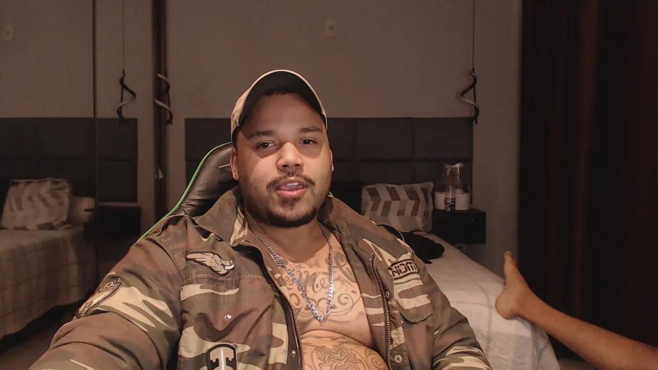 Offline alexmonster2 on Cam4