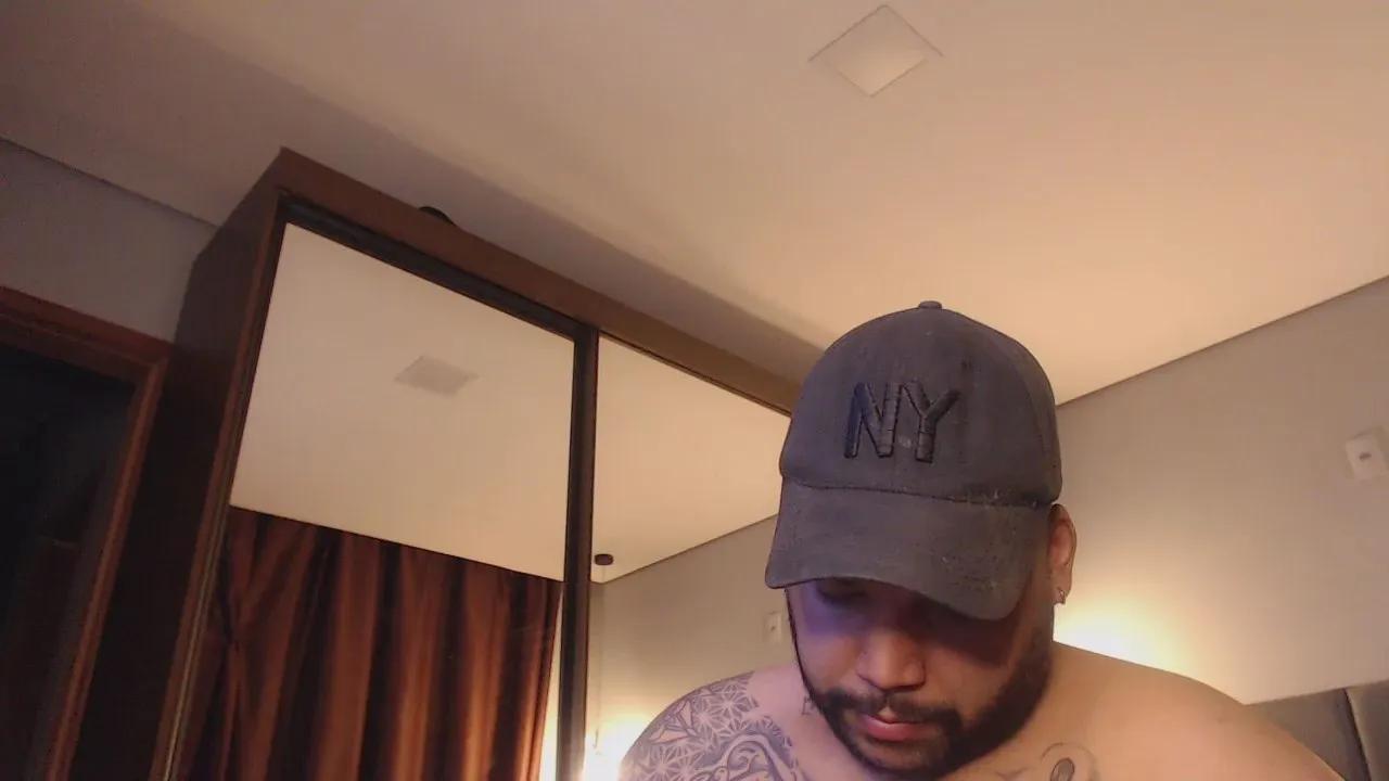 Offline alexmonster2 on Cam4