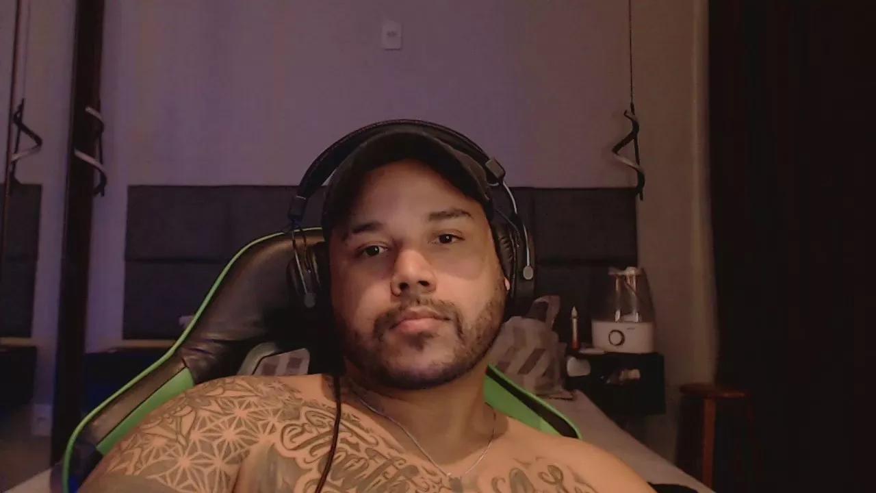 Offline alexmonster2 on Cam4