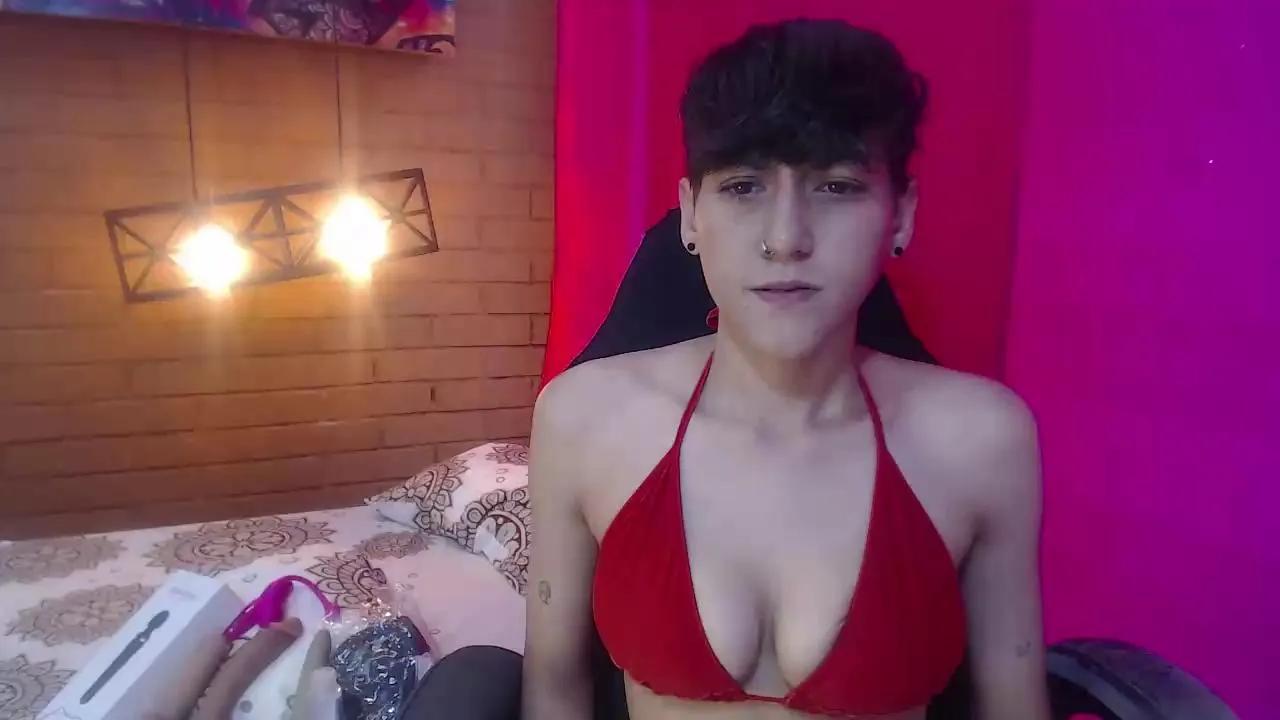 Offline Alexxa_Horny on Cam4