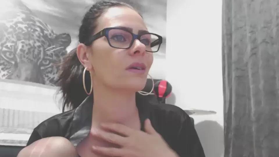 Offline alishaboobs on Cam4