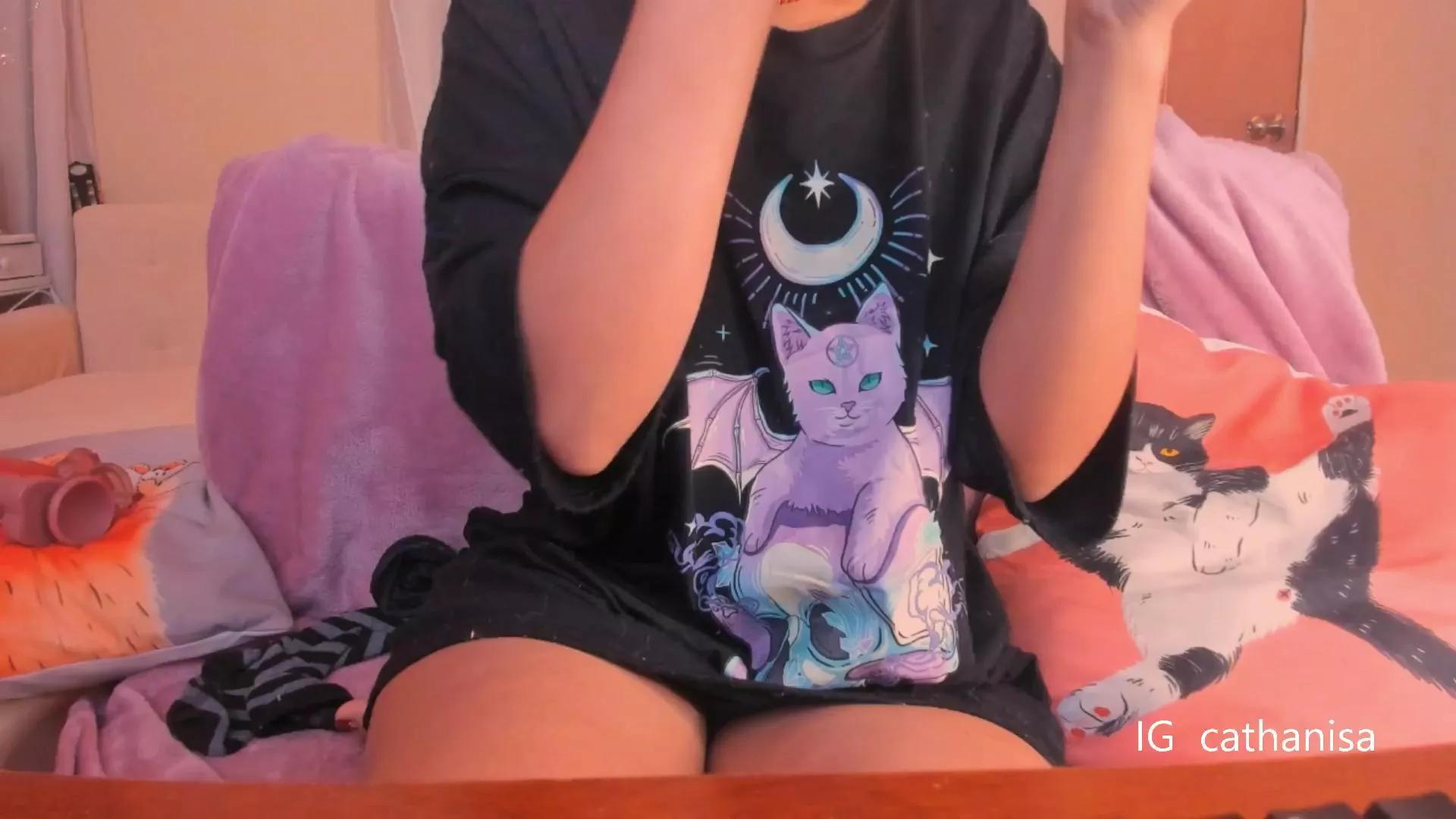 AllisonCat on Cam4 