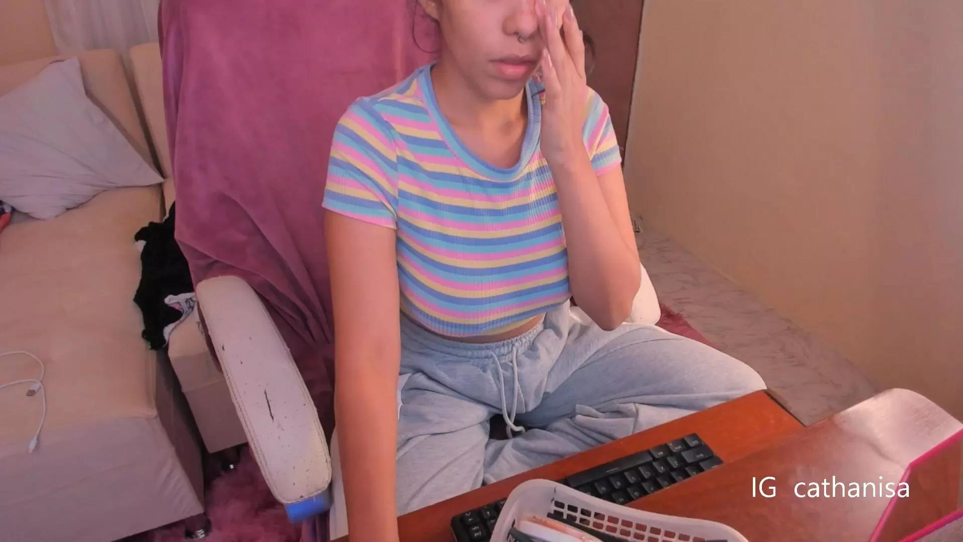 AllisonCat on Cam4 