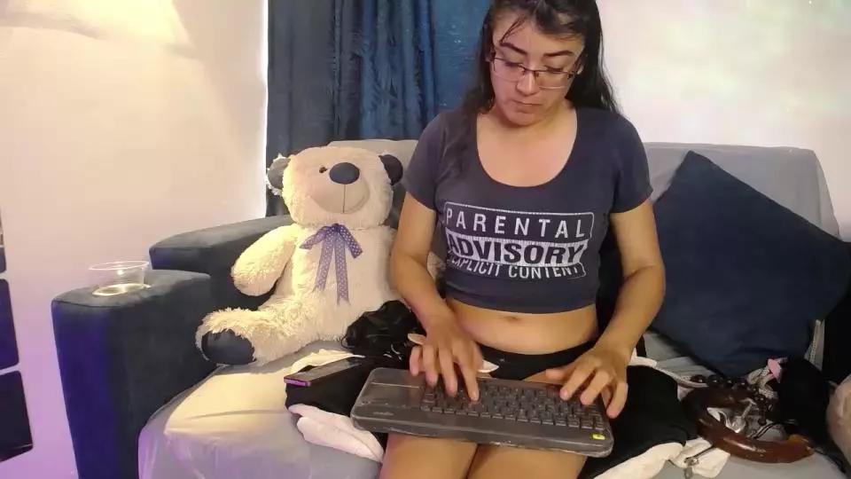Allizon_Cherry1 on Cam4 