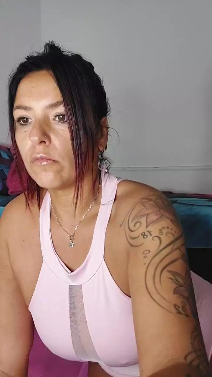 Allyson22andy on Cam4 