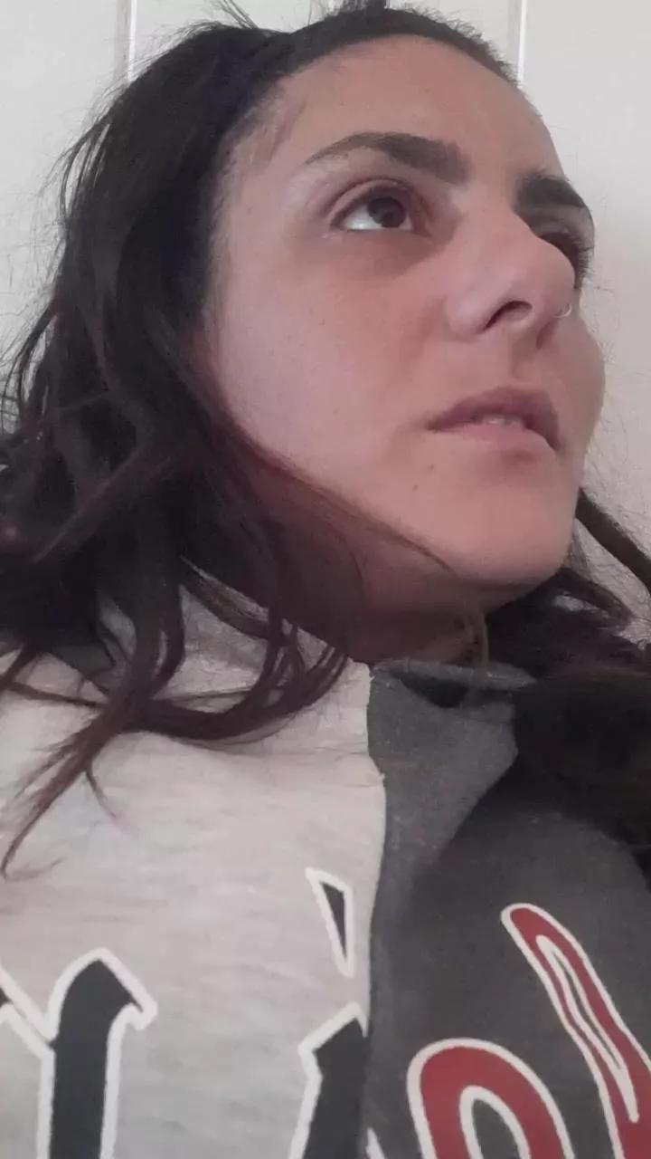 Offline Amanitababy on Cam4