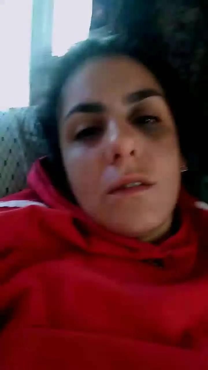 Offline Amanitababy on Cam4