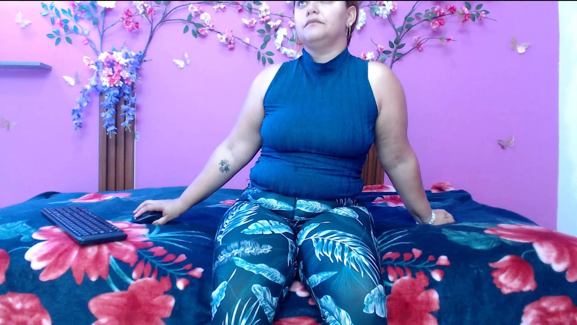 analdeepaleja18 on Cam4 