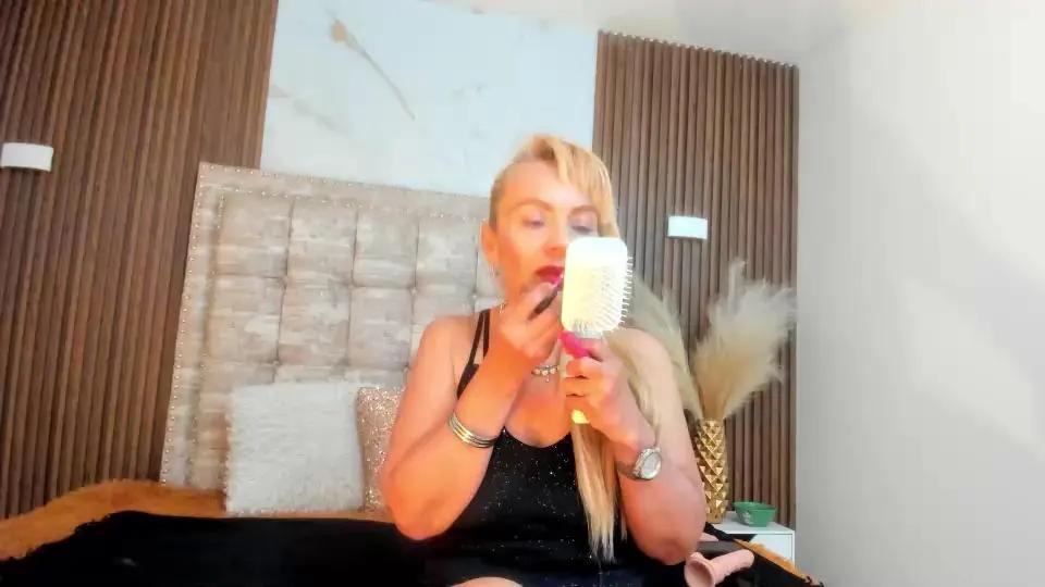 AnastasiaTaylor on Cam4 