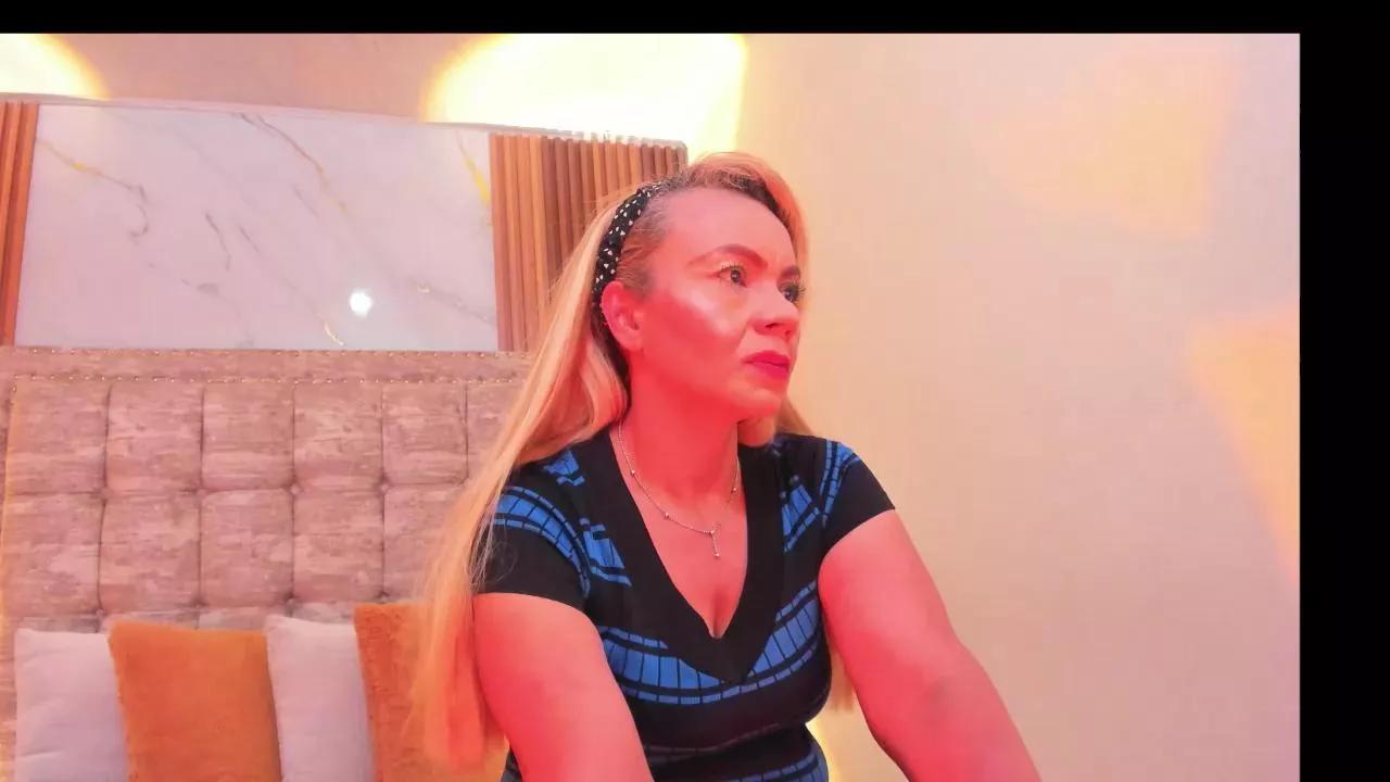 AnastasiaTaylor on Cam4 