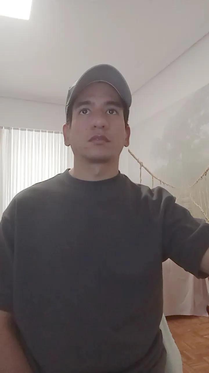 Offline Andydam902 on Cam4