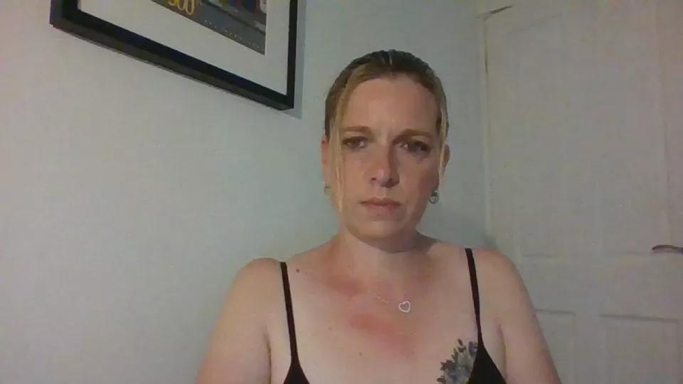 Offline Angelbaby999 on Cam4