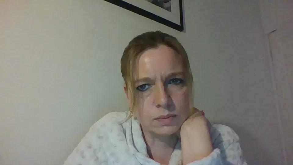 Offline Angelbaby999 on Cam4