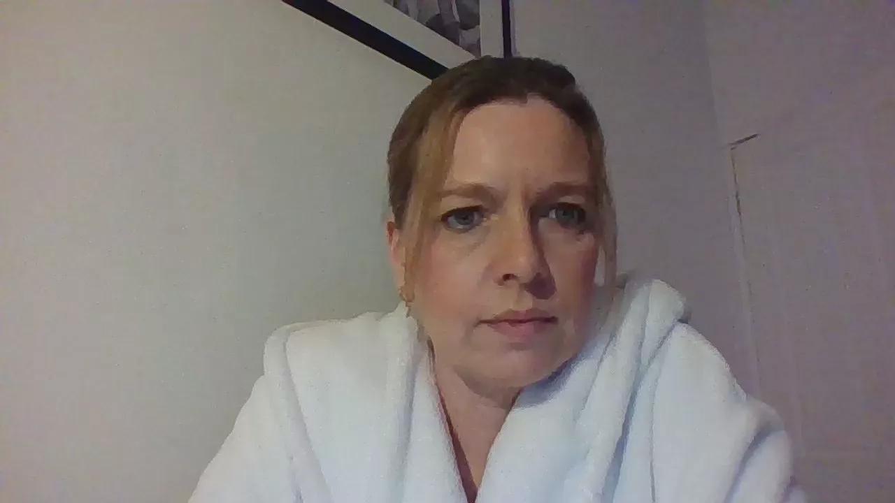 Offline Angelbaby999 on Cam4