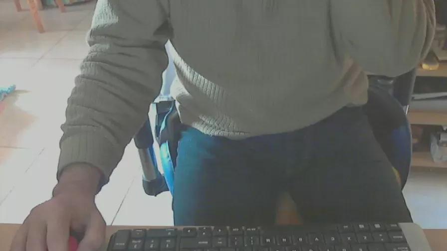 Offline angelg269 on Cam4