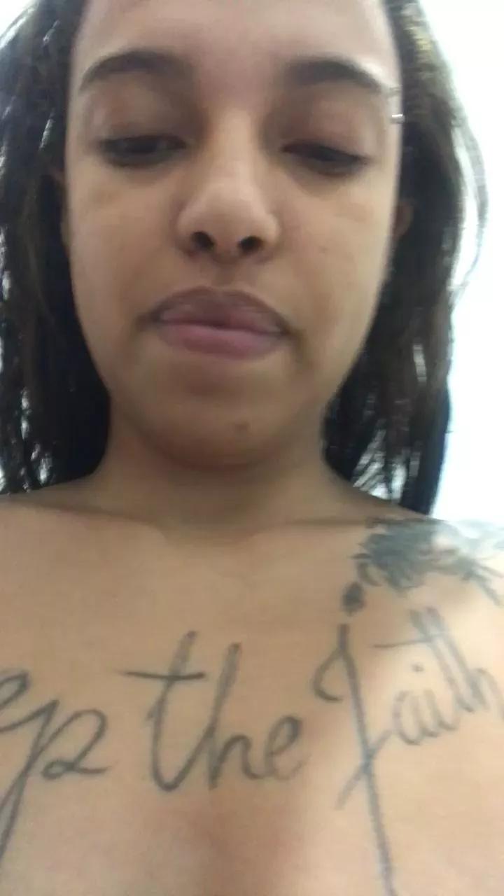 Aninhalaura on Cam4 