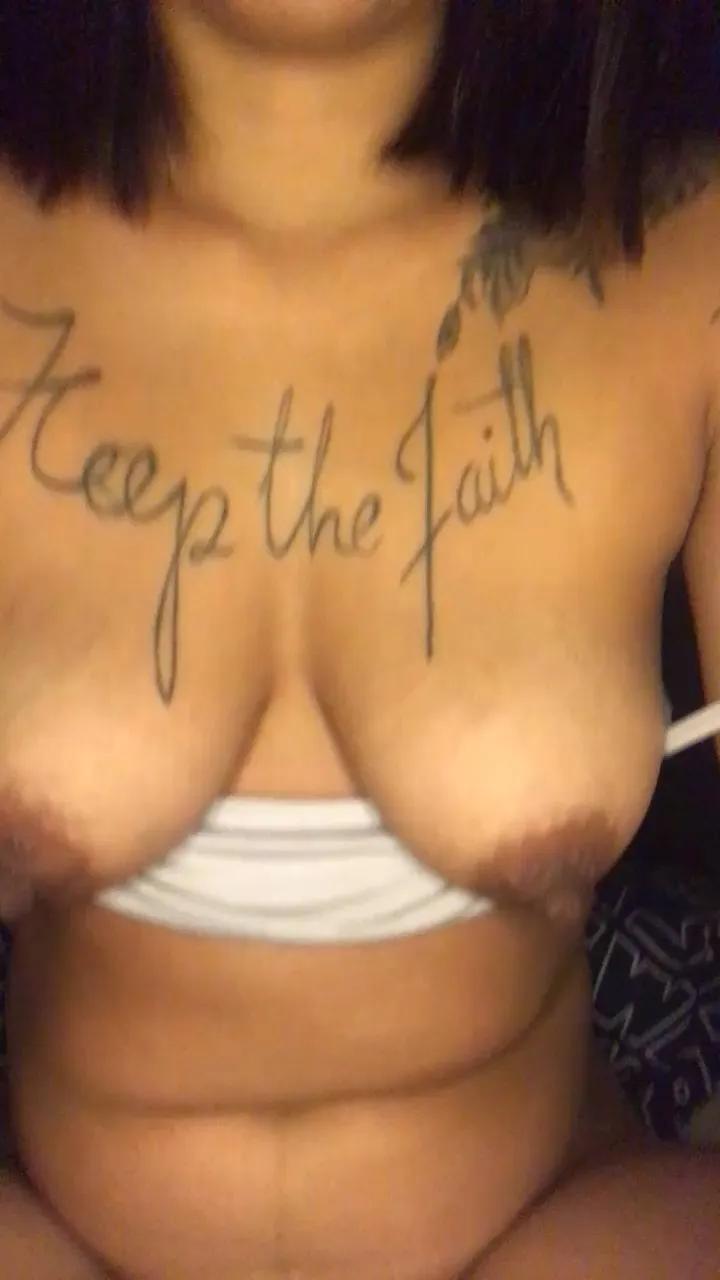 Aninhalaura on Cam4 