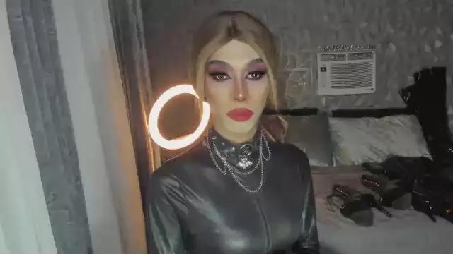 Offline anitacruisze on Cam4