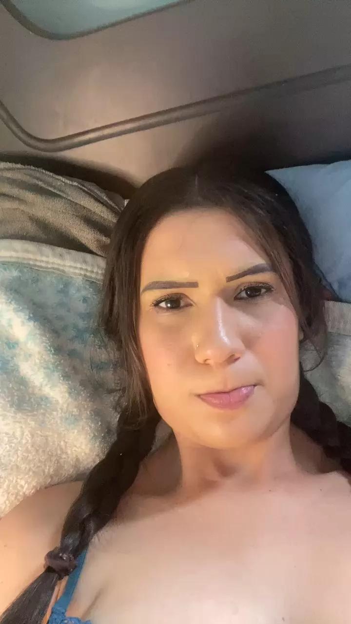 Offline anna027 on Cam4