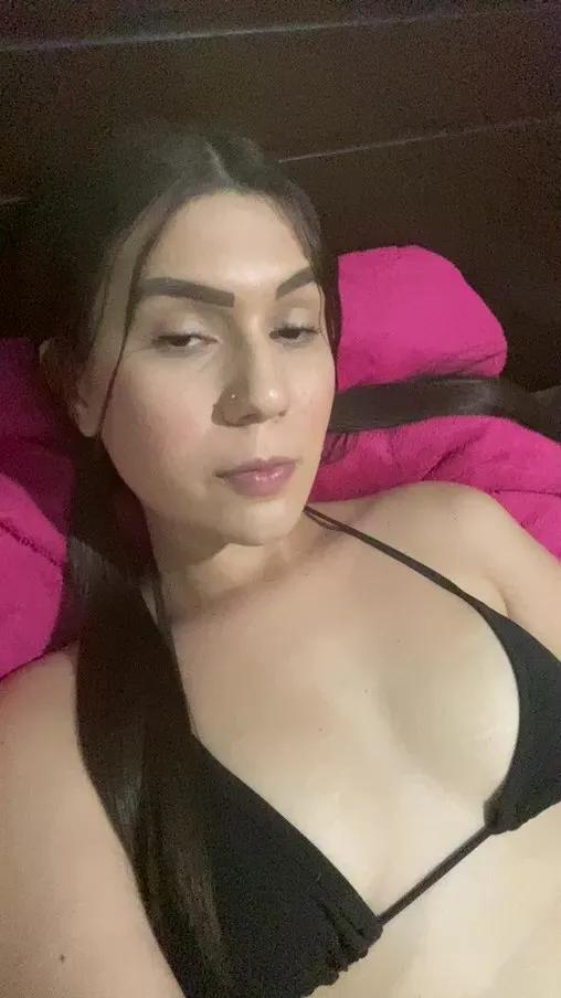 Offline anna027 on Cam4