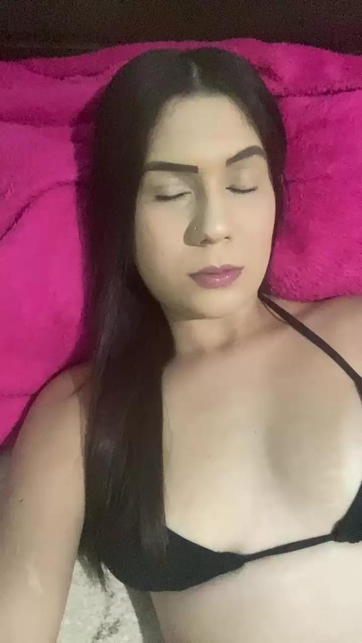 Offline anna027 on Cam4