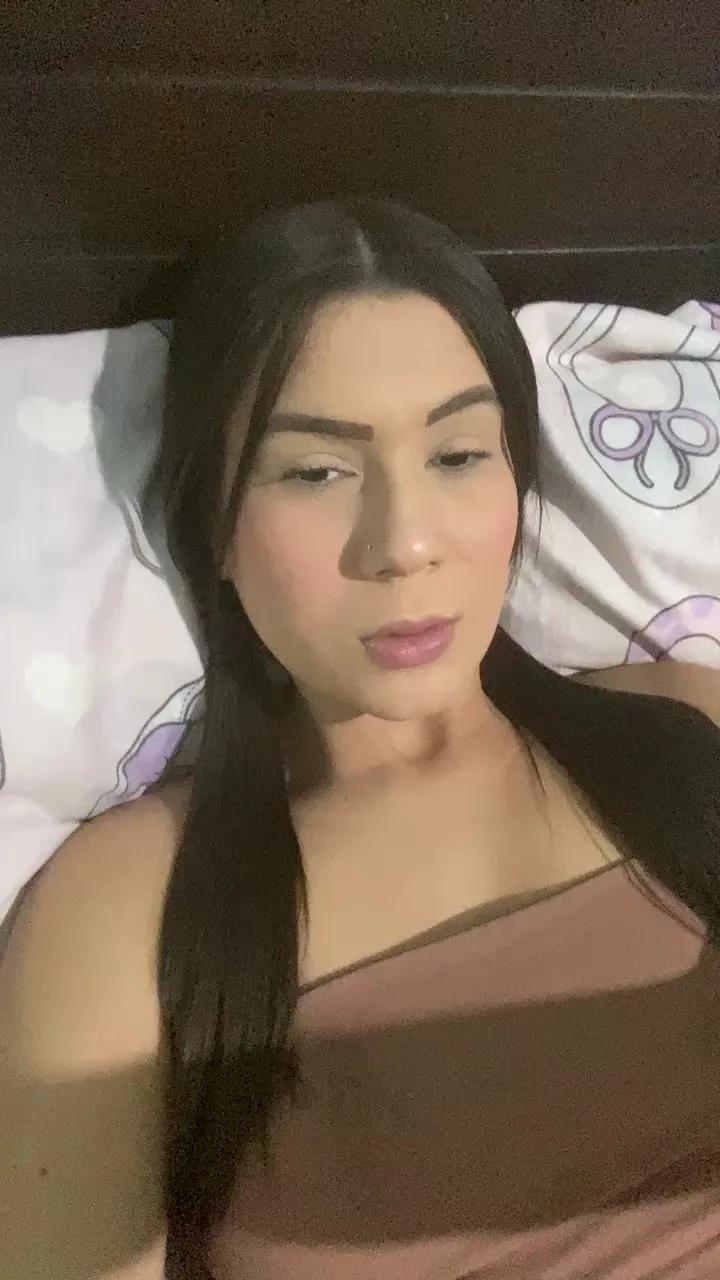 Offline anna027 on Cam4