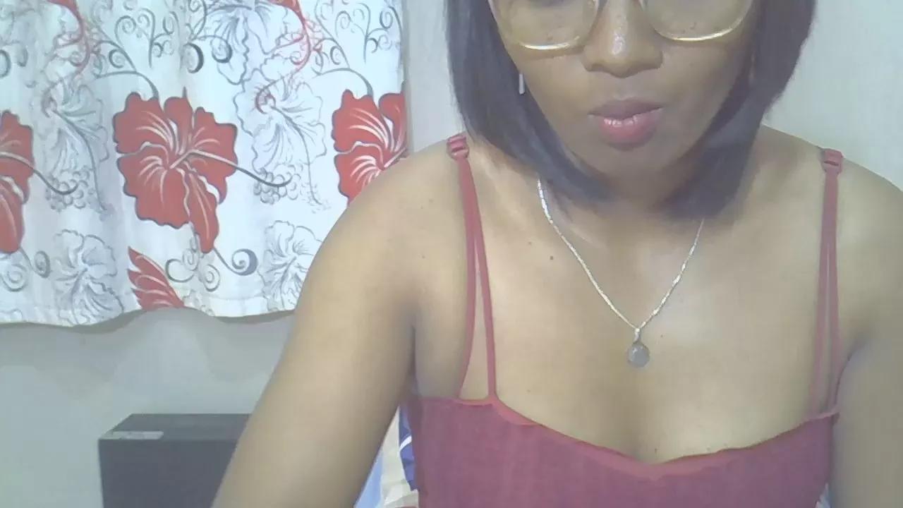 anna_33 on Cam4 